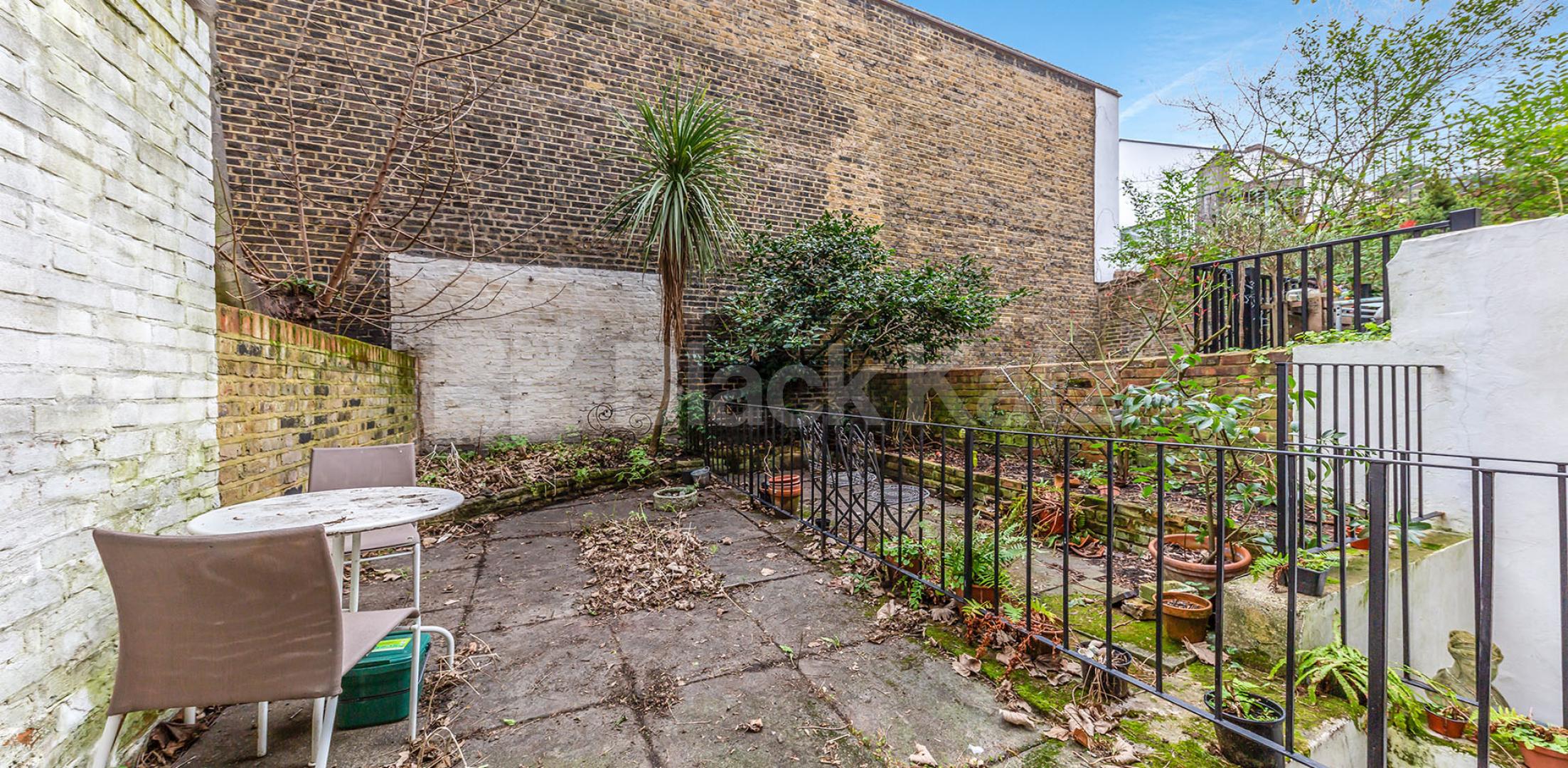 Contemporary cosy one bed in the heart of primrose hill mins to tube & shops Gloucester Avenue, Primrose Hill / Regents Park